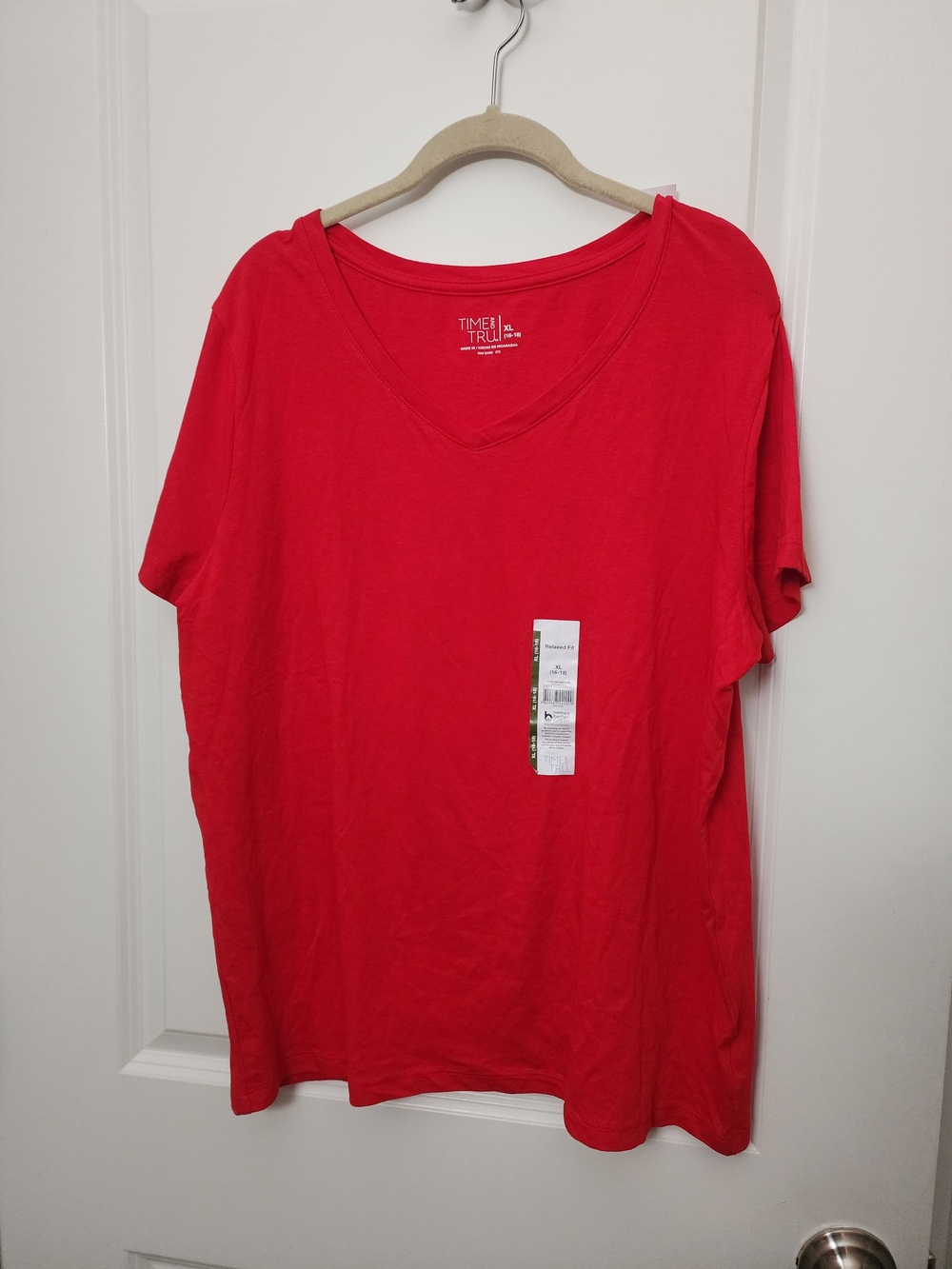5/$30 Time and Tru Cotton Red V-Neck Short Sleeve Tee